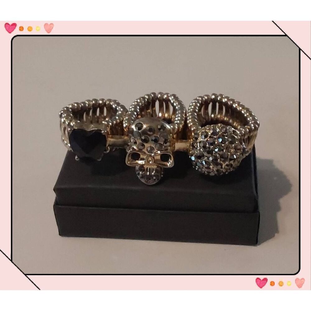 TRENDY Goth Punk Rocker Chick Black Spinel Gems Skull/Heart Triple Stretch Ring